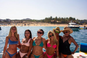 Are There Beach Clubs With Bottle Service In Cabo