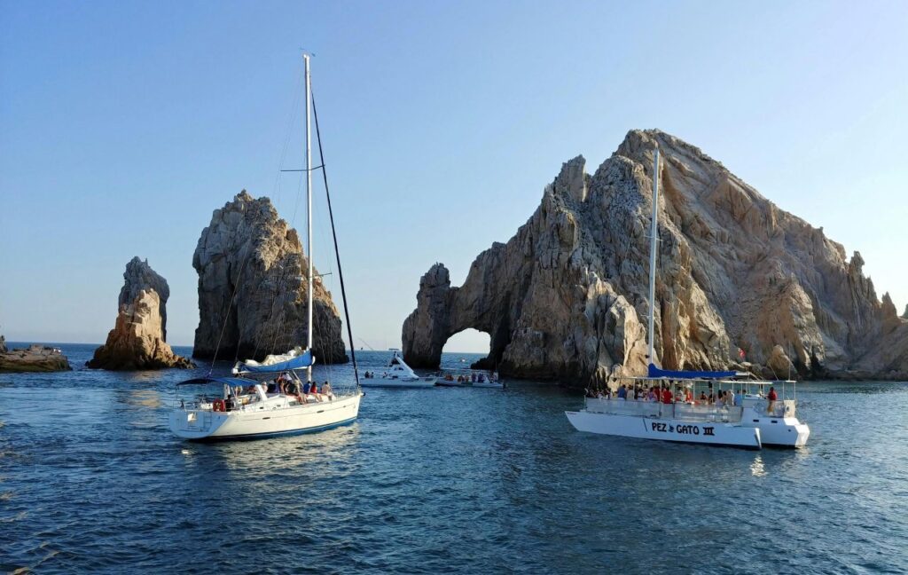 Does a Cabo Boat Tour Stop Near Lover’s Beach