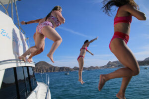 What Marine Life Can I Expect to See on a Snorkeling Cabo Boat Tour