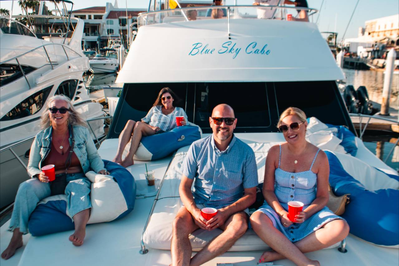 Can I Arrange an Open Bar on a Cabo Yacht Charter