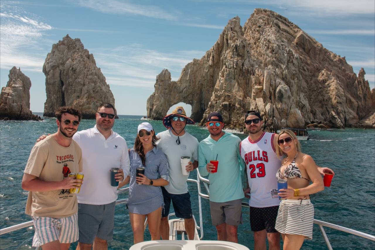 Can I Charter a Yacht for a Corporate Event in Cabo