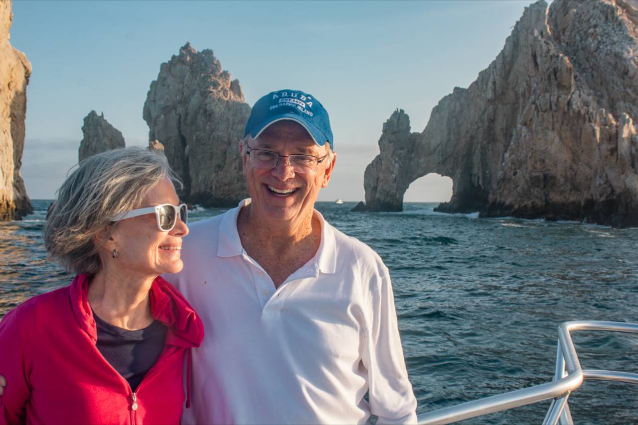 Can I Charter a Yacht for a Romantic Sunset Cruise in Cabo