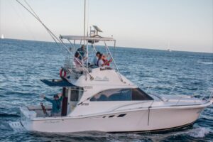 Do Cabo Yacht Charters Provide Coolers
