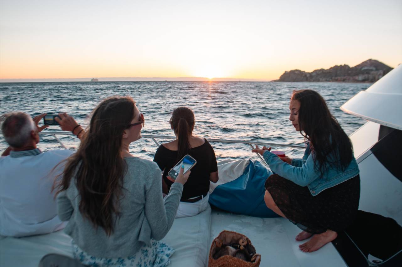 What Is the Best Yacht Size for a Bachelorette Group in Cabo