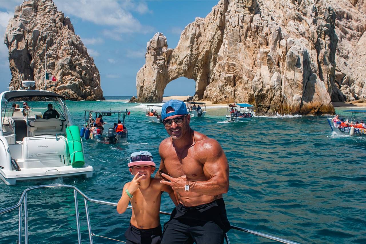 Can I Charter a Private Yacht in Cabo San Lucas