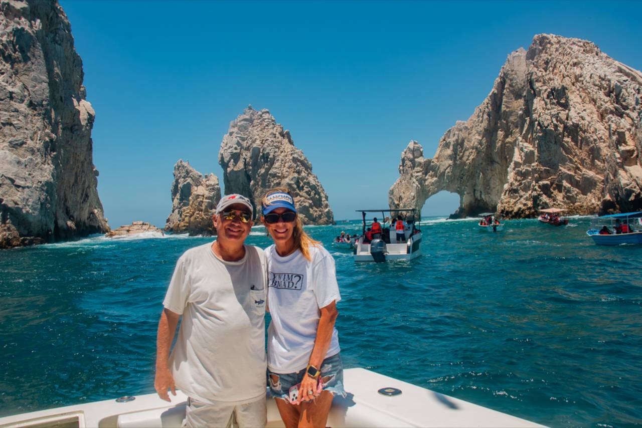 Can I Rent a Yacht for a Few Hours in Cabo
