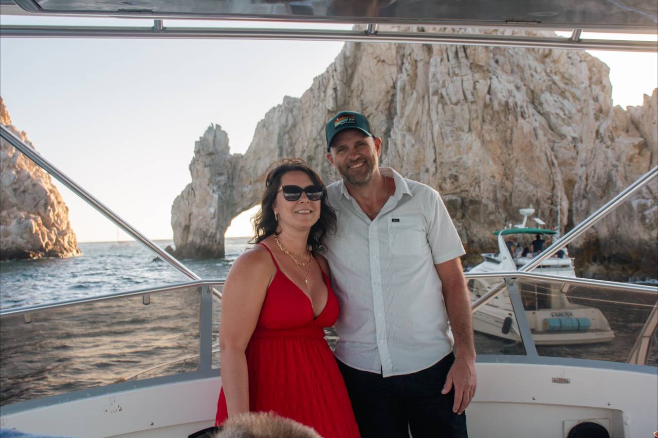 How Can I Verify the Captain and Crew Before Booking a Cabo Yacht