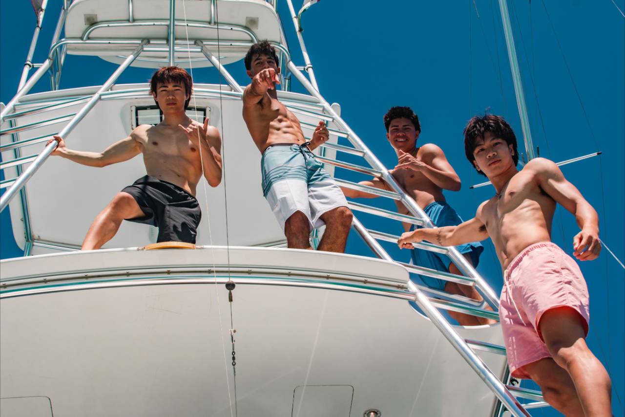 What Size Yachts Are Available for Charter in Cabo
